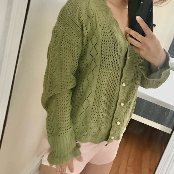 NEW Button down sweater ruffle sleeves M/L green - Picture 5 of 10